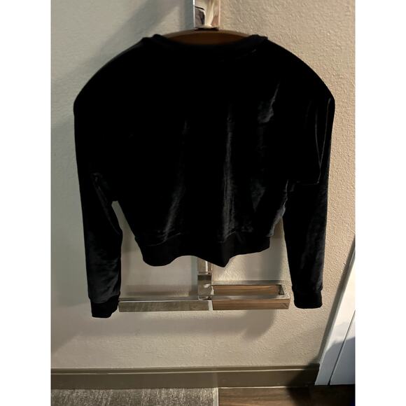 Beyond Yoga Black  Cropped Velvet Pullover Size Small - Picture 6 of 10